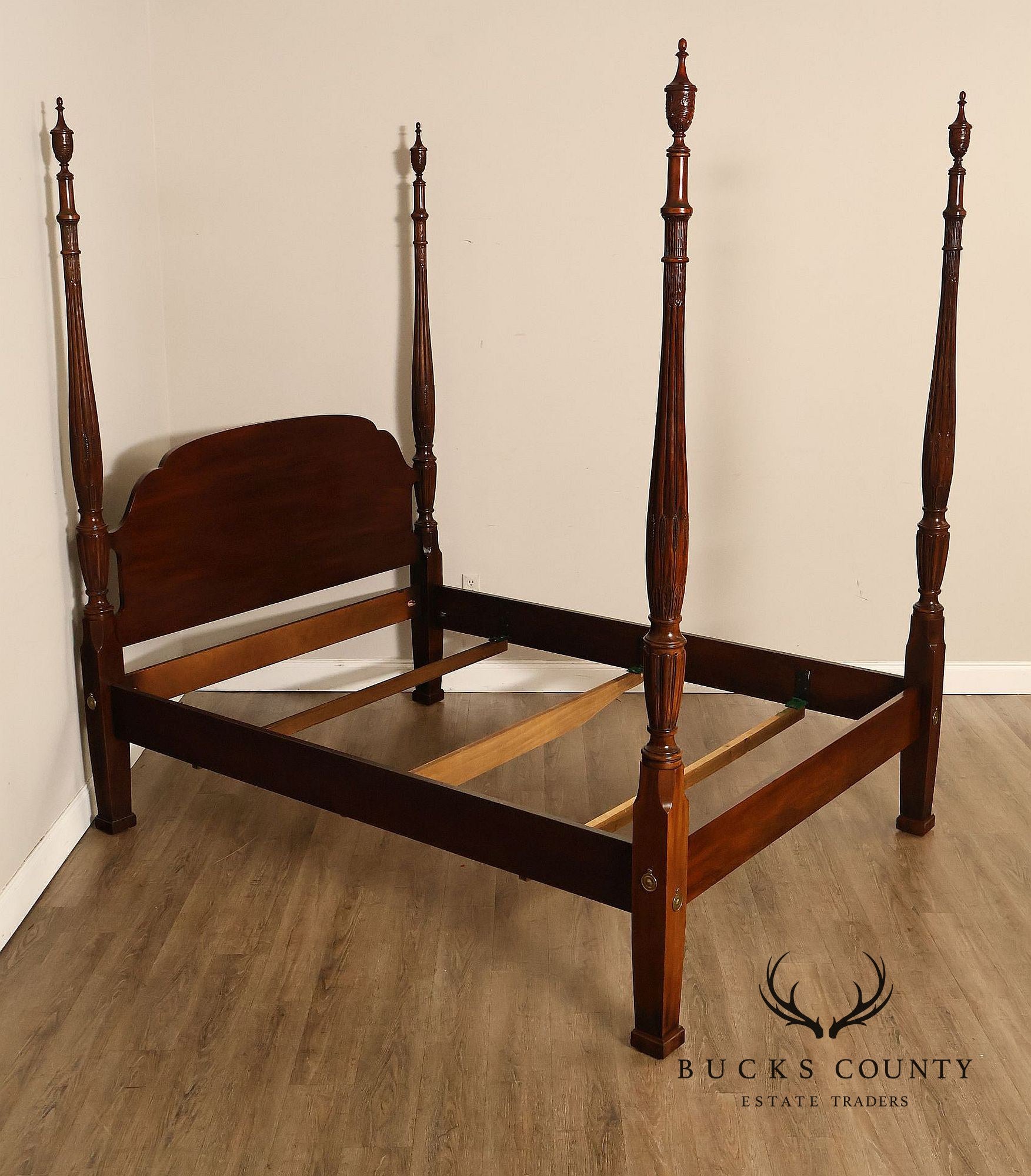 Drexel Heritage Mahogany Rice Carved Queen Poster Bed