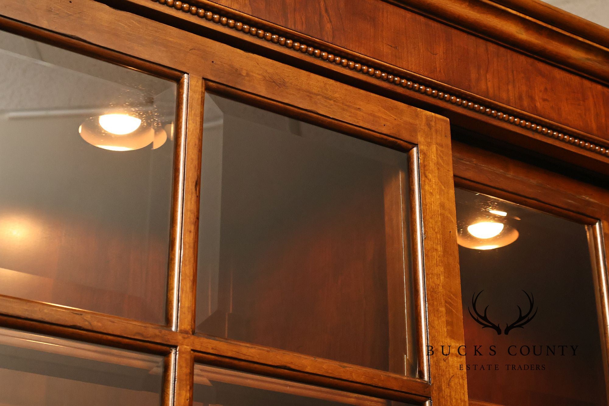 Ethan Allen 'Townhouse' Sliding Door Bookcase
