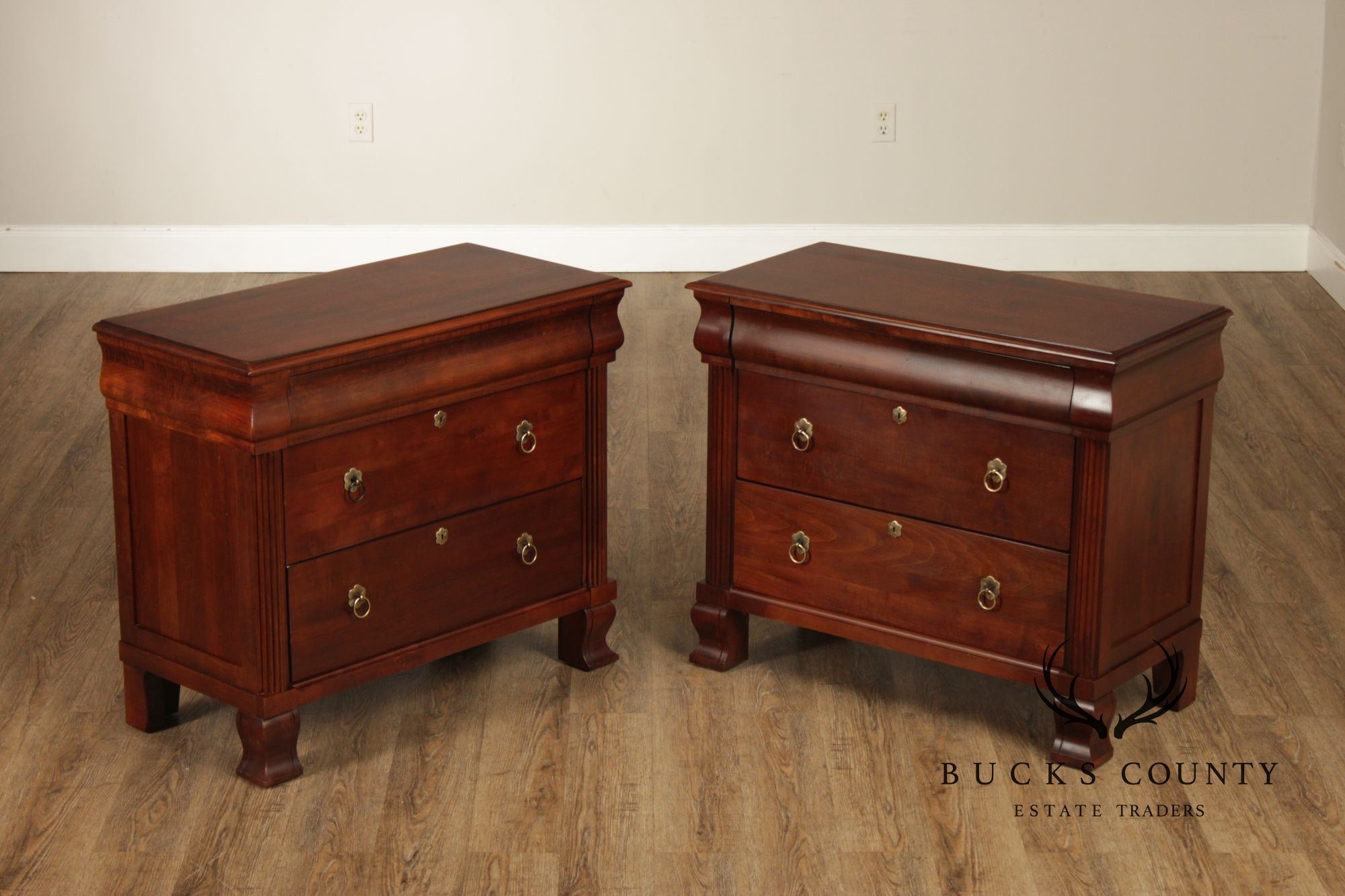 Ethan Allen British Classics Pair Of 'Daryn' Chest Nightstands