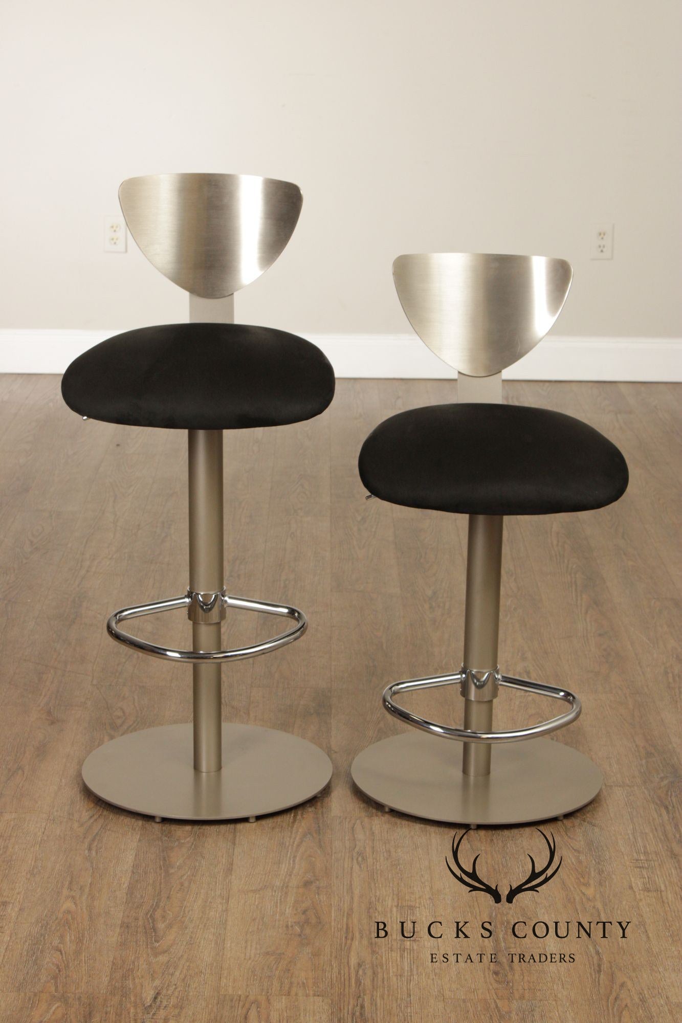 Modern Style Set of Seven Brushed Steel Swivel Bar Stools