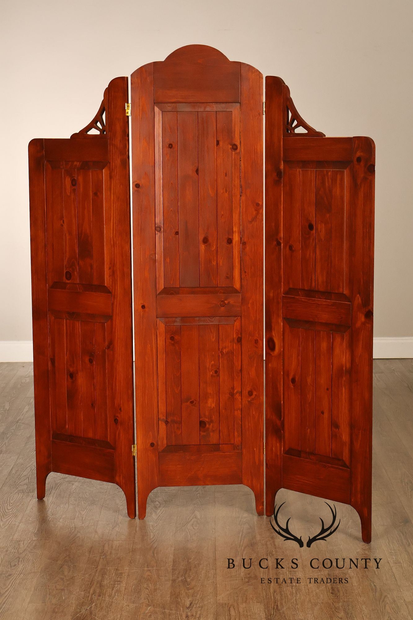 Rustic Colonial Style Pair of Pine Folding Dressing Screens