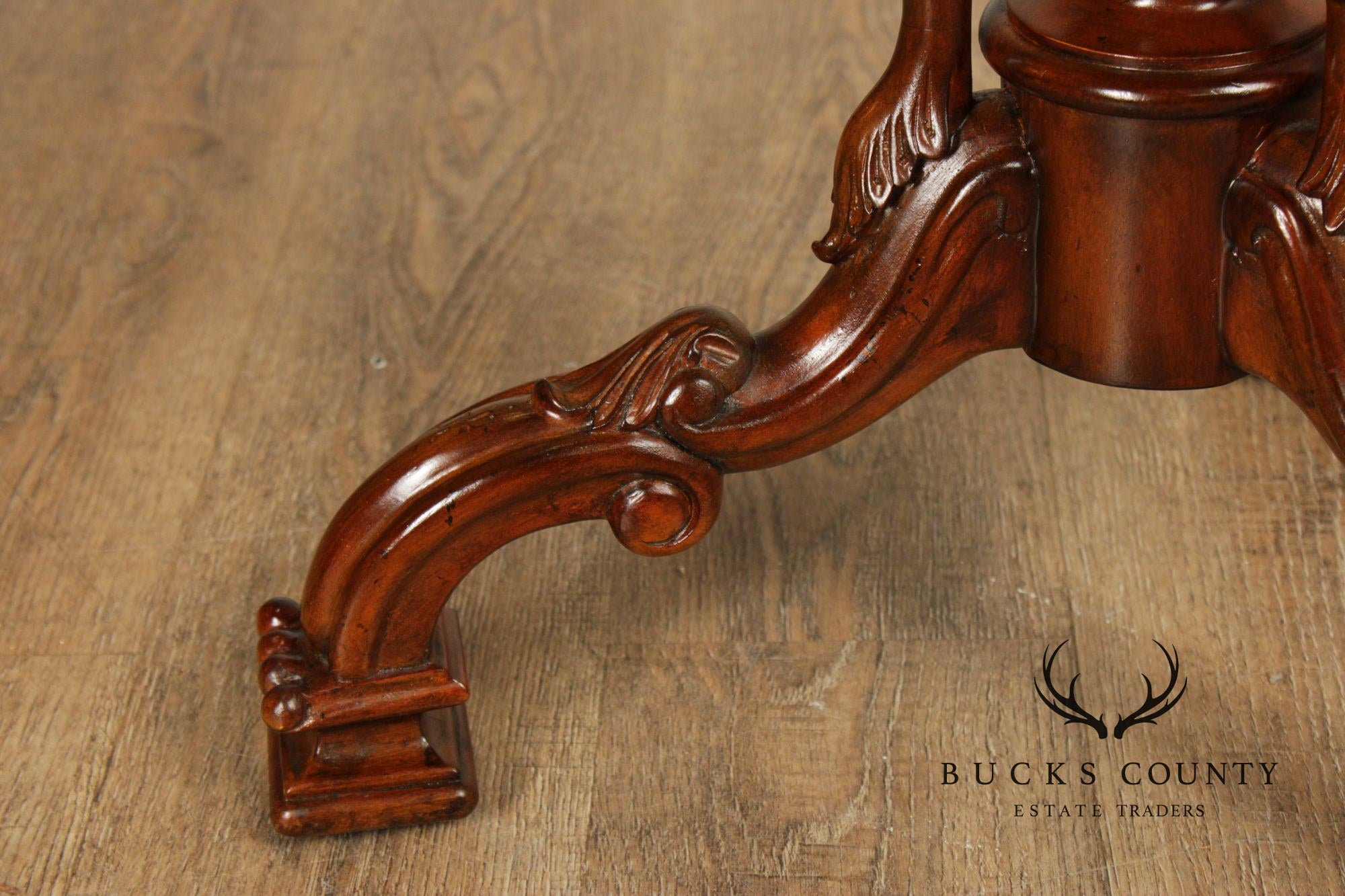 Maitland Smith Pair of Flame Mahogany Pedestal Side Tables