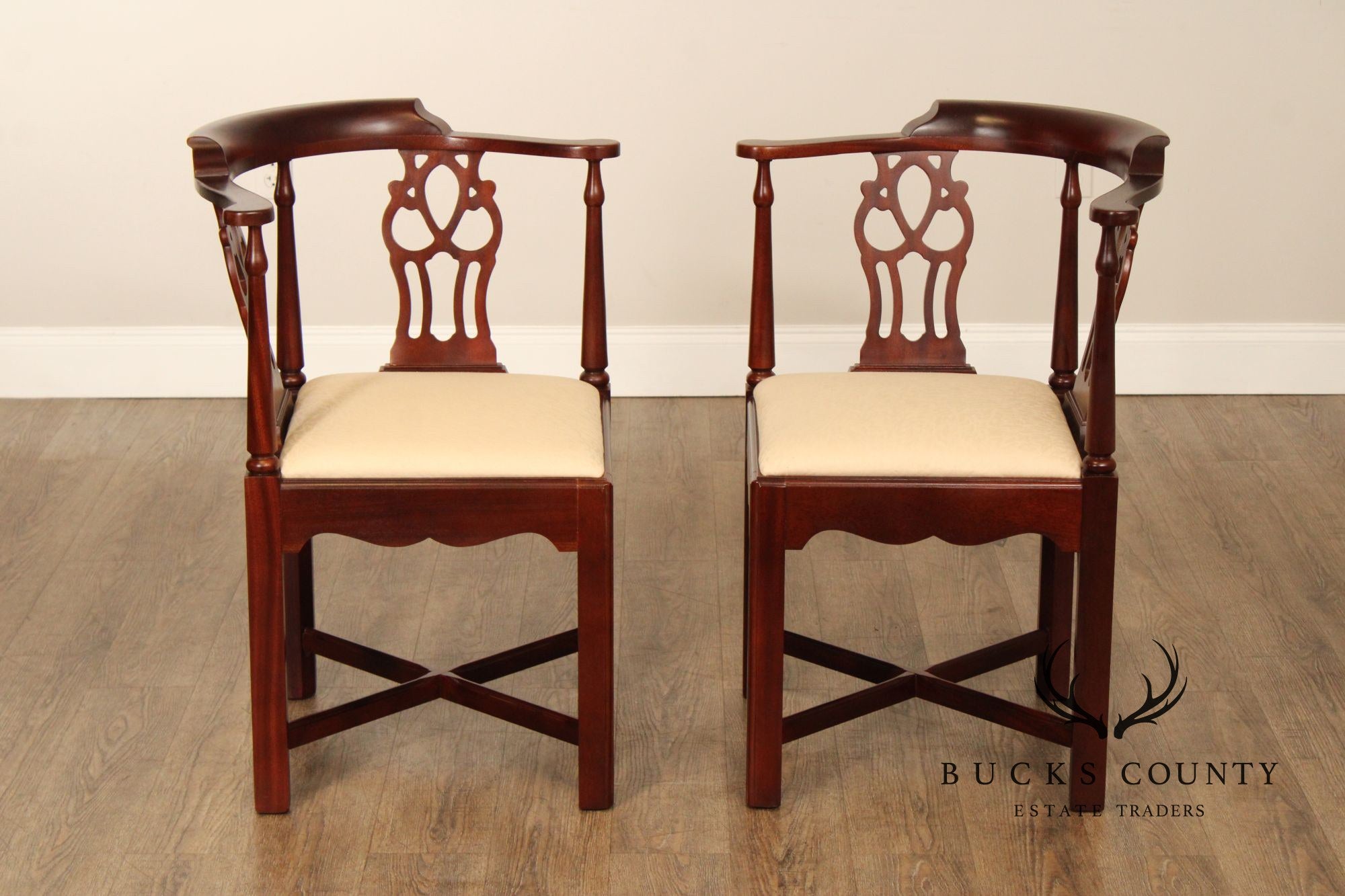 Hickory Chair Chippendale Style Pair of Mahogany Corner Chairs