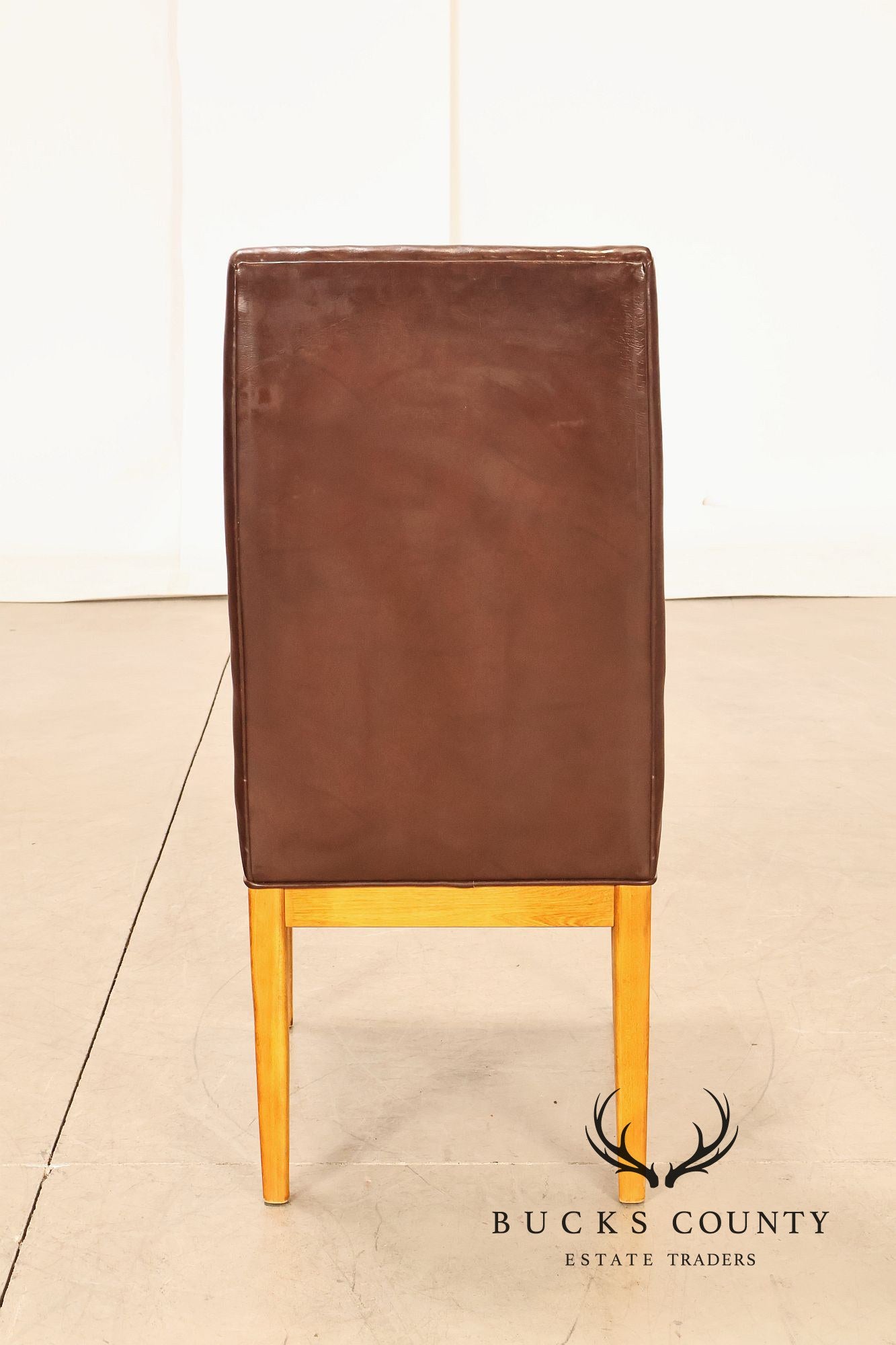 Mid Century Modern Set of Eight Walnut and Leather Dining Chairs