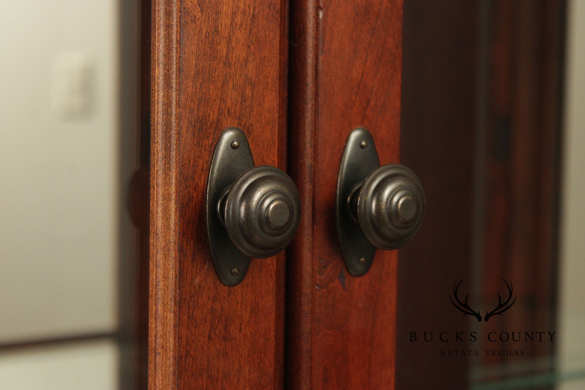 Pennsylvania House Cherry Colonial Style Lighted China Cabinet Hutch