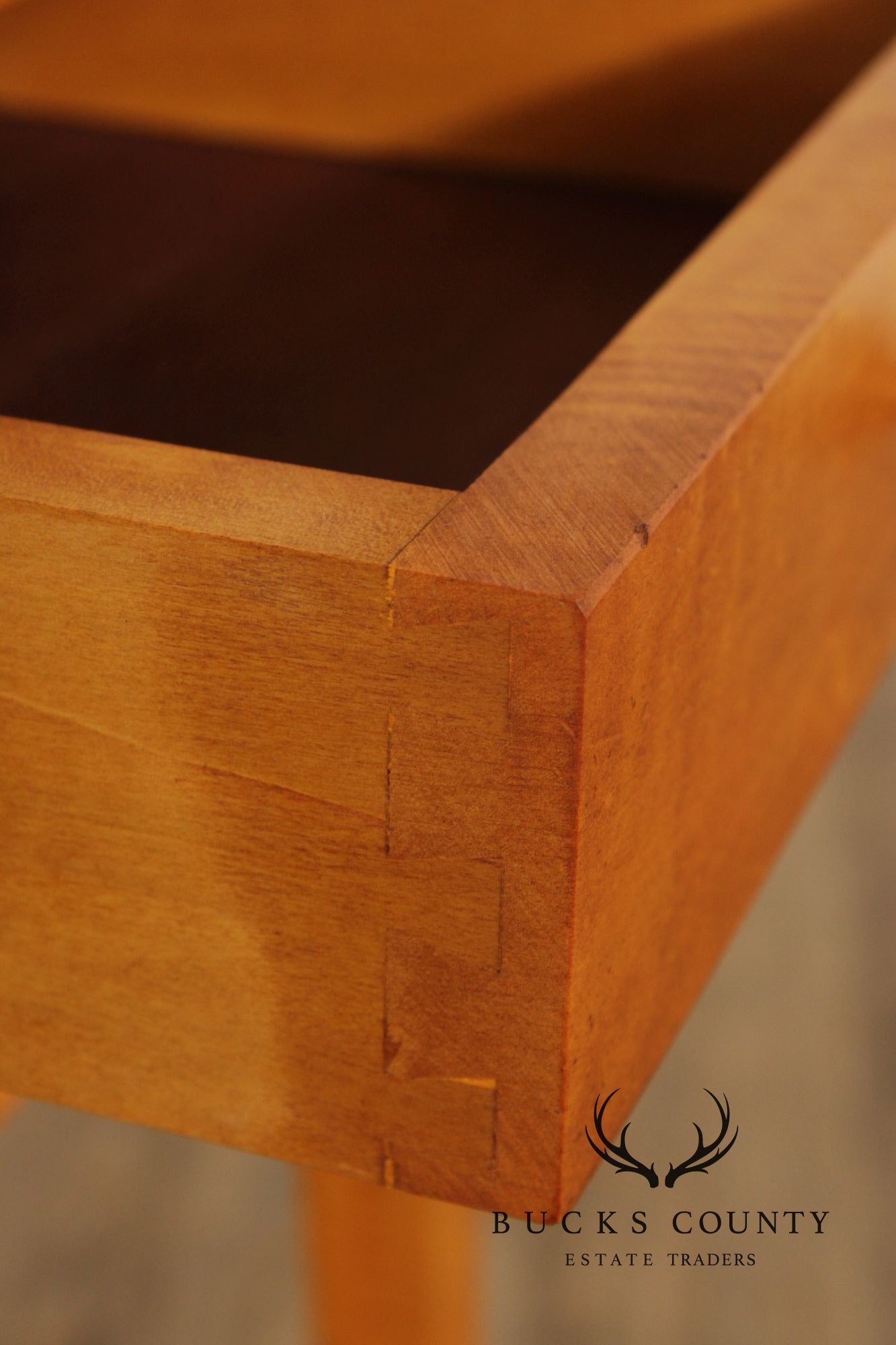 Federal Style Tiger Maple Pembroke Side Table