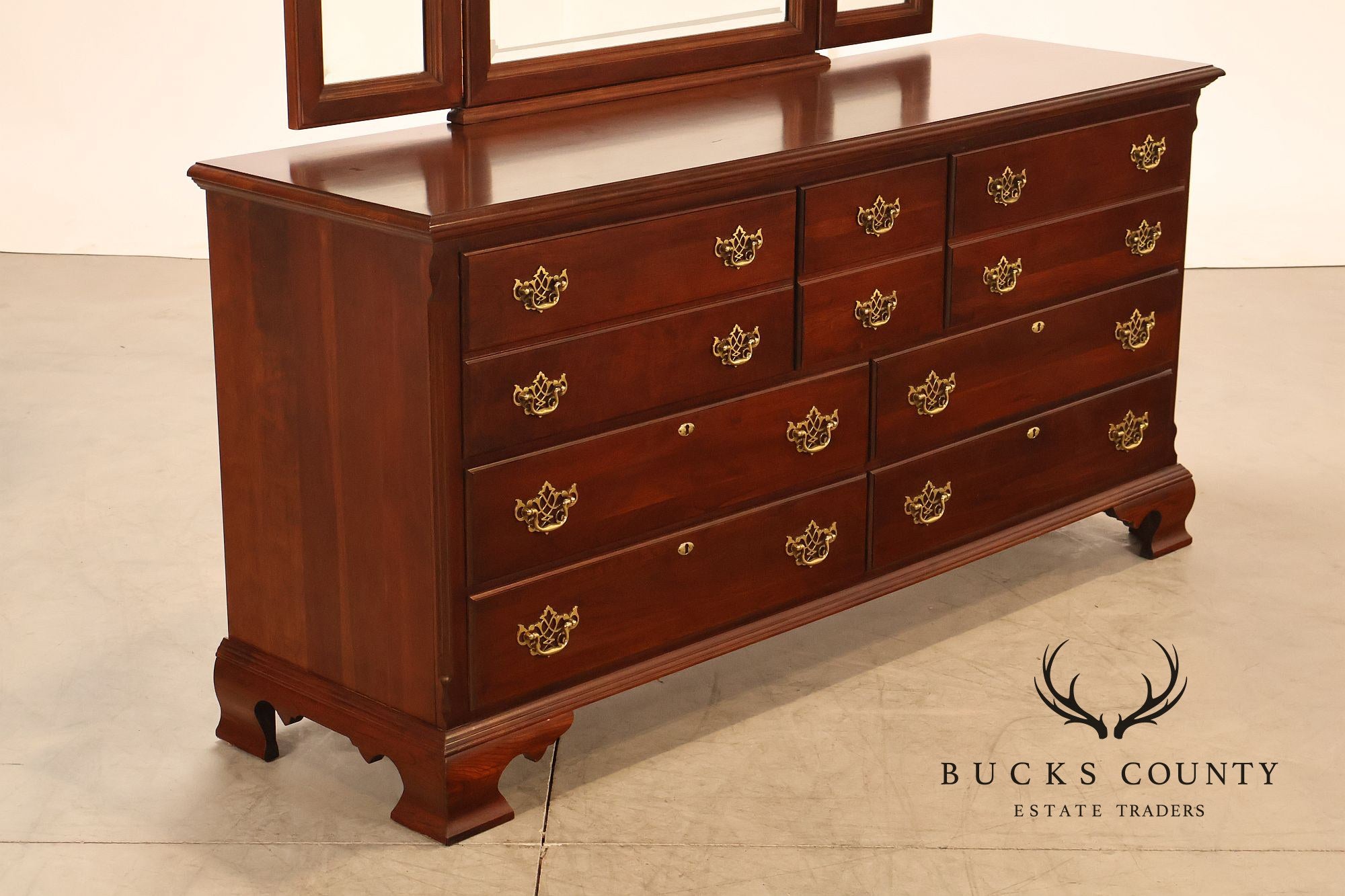 Cochran Mahogany Chippendale Style Cherry Dresser With Mirror