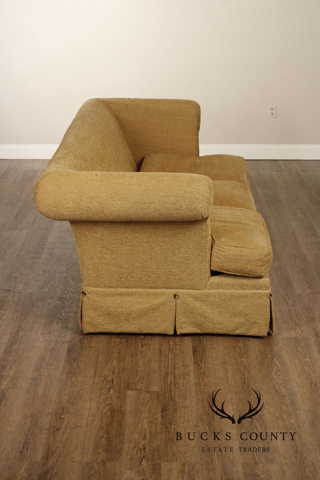 Raymond Waites For Lane Upholstery Traditional Skirted Sofa