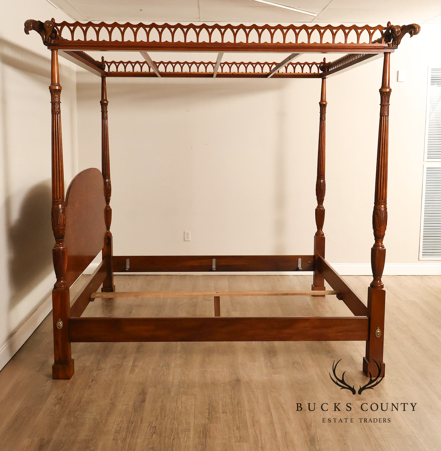 Henredon Historic Natchez Collection Southern Colonial Mahogany King Canopy Poster Bed
