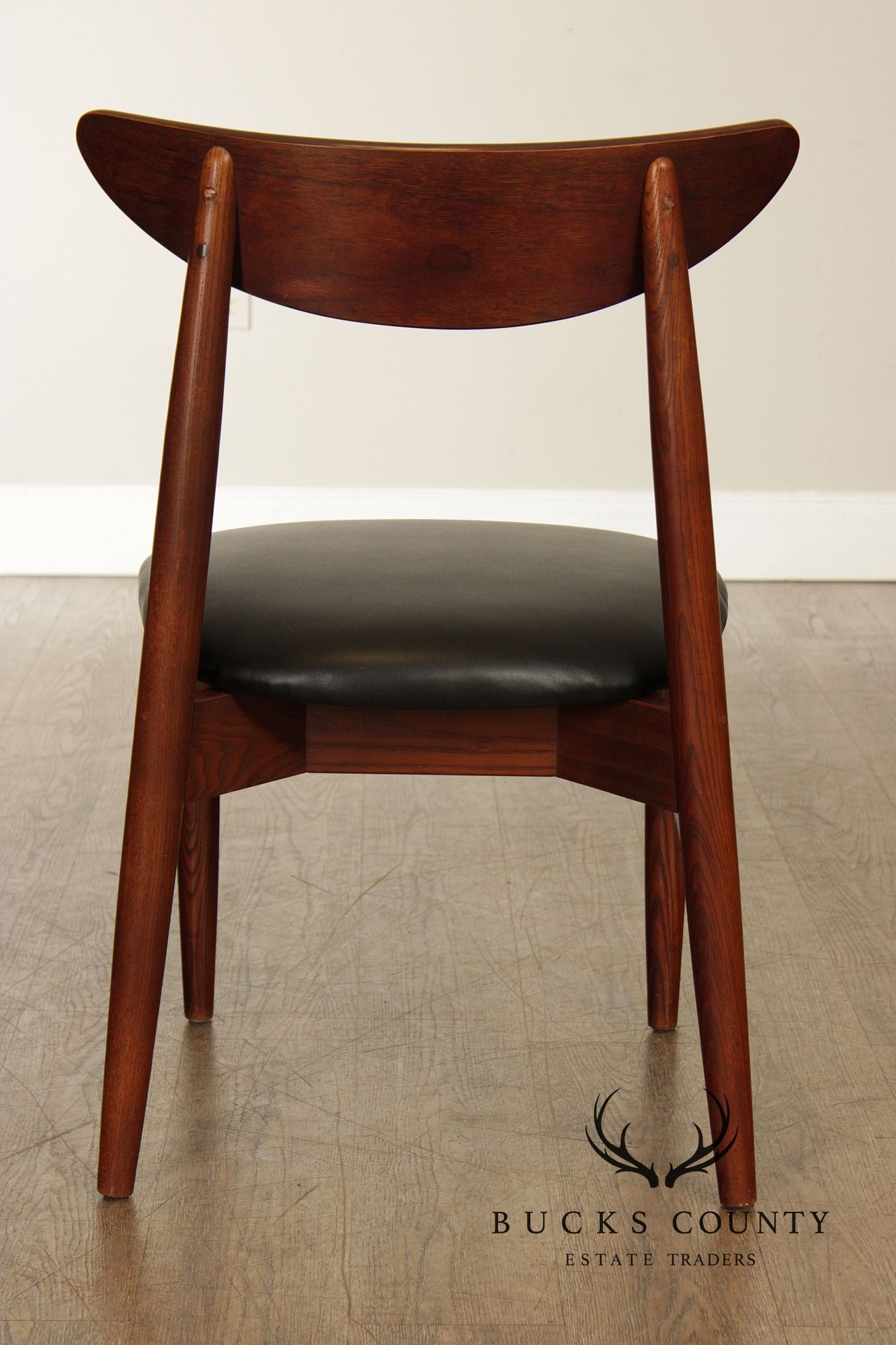 Stanley Furniture Mid Century Modern Walnut Set Of Six Dining Chairs