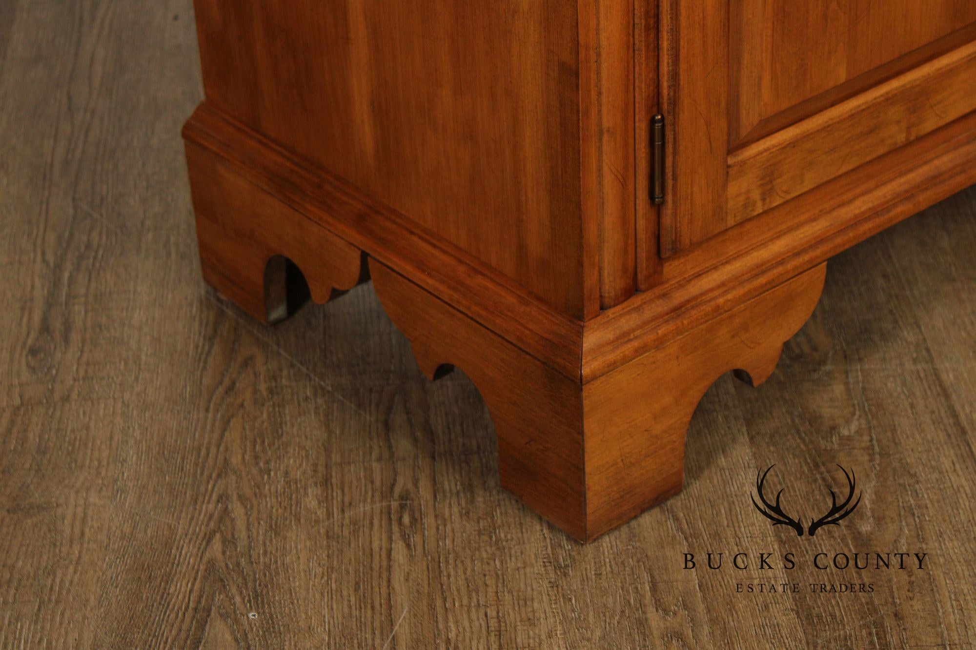 Ethan Allen 1776 Collection Maple Lighted China Cabinet