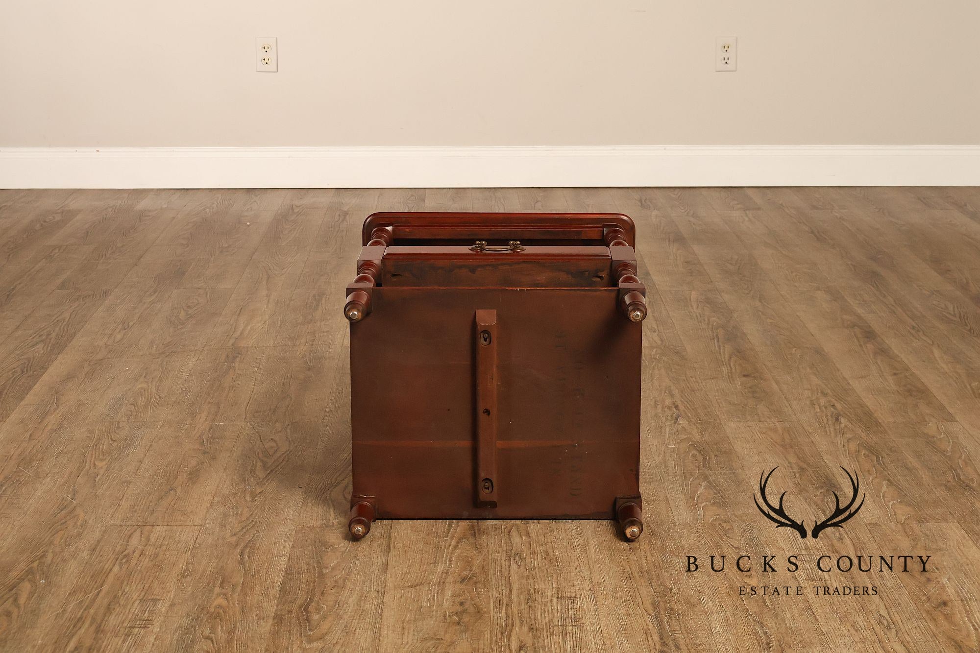 Pennsylvania House Vintage Pair Of Traditional Cherry End Tables