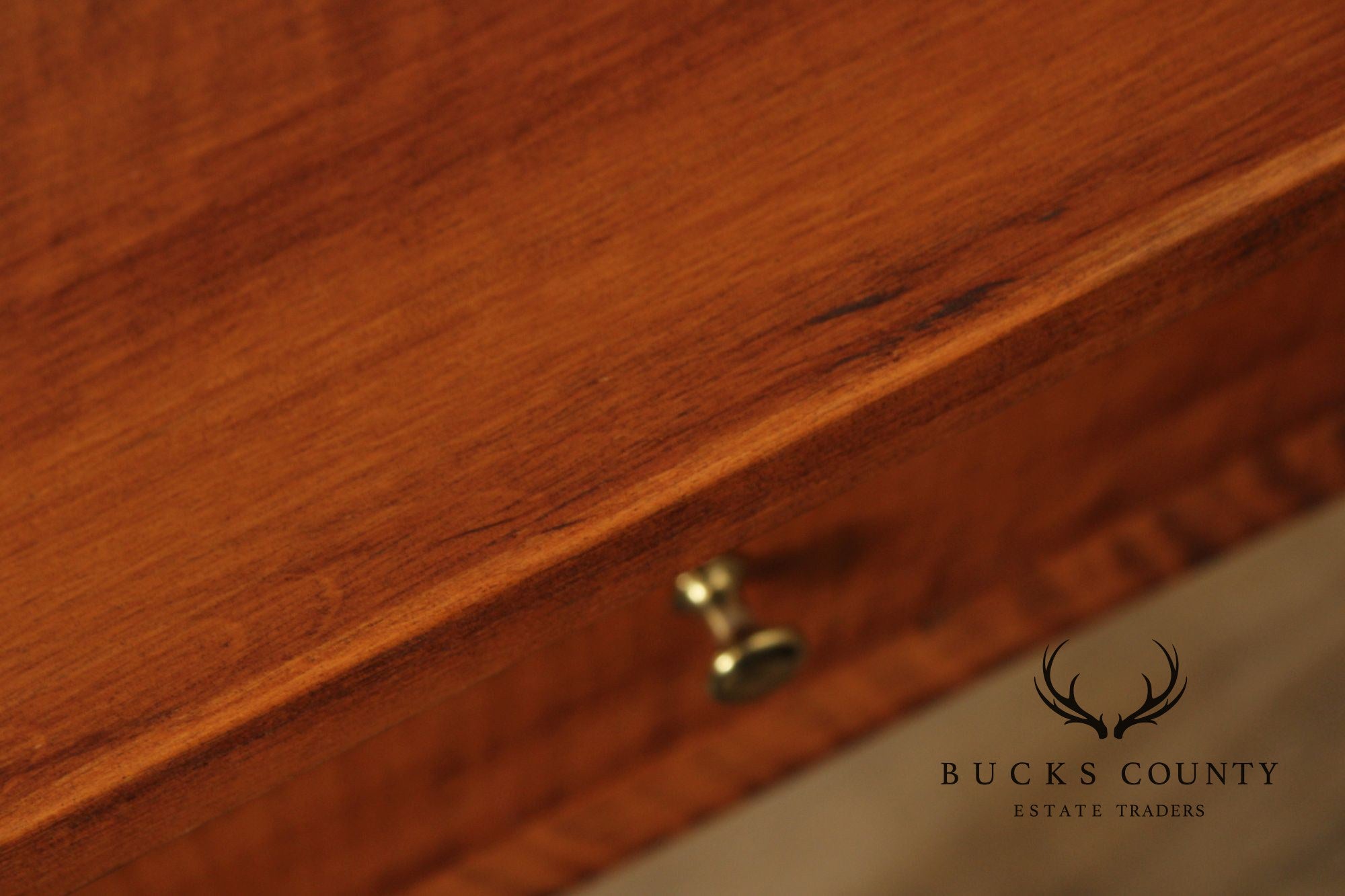 Antique American Federal Period Tiger Maple End Table