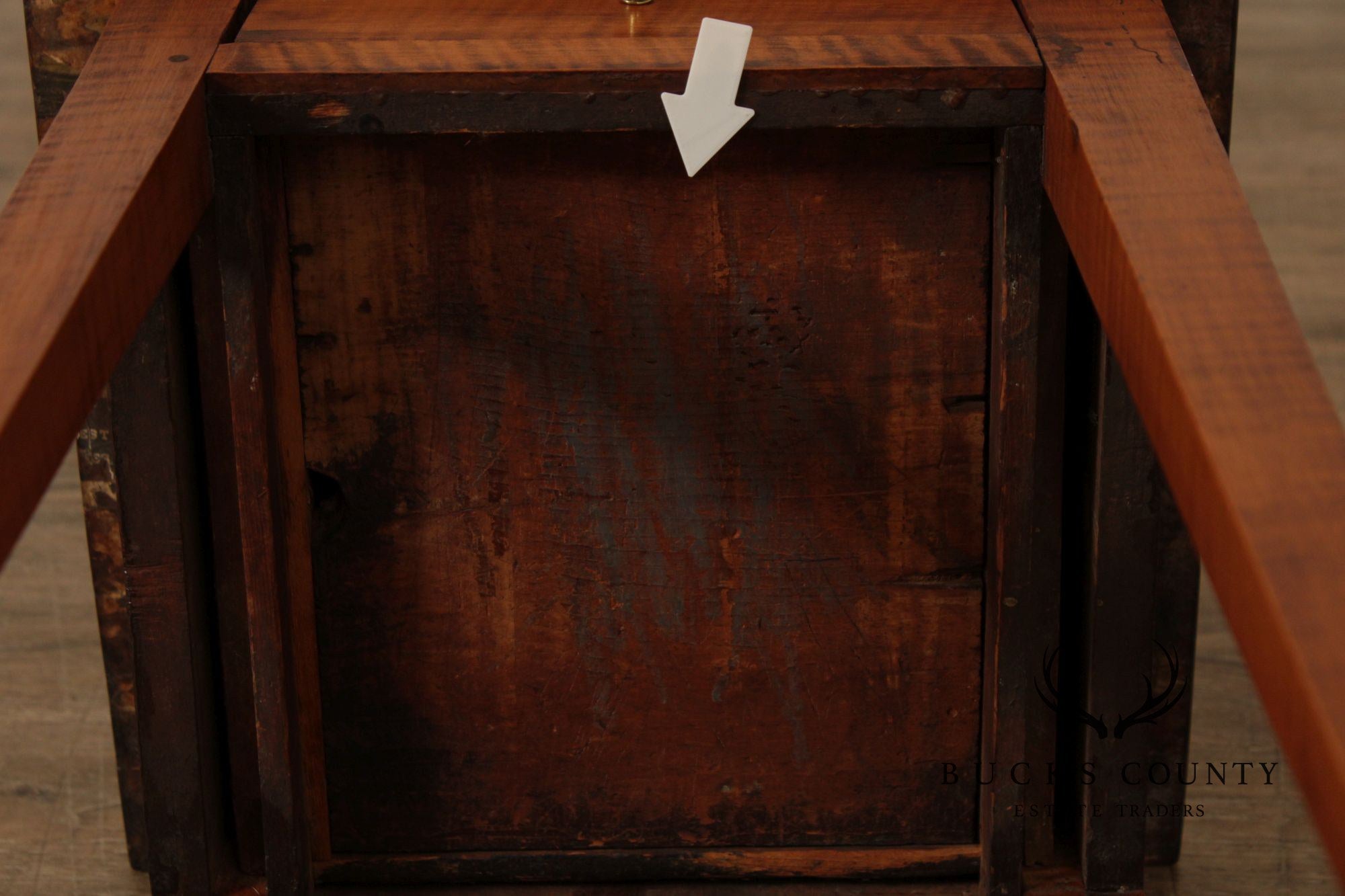 Antique American Federal Period Tiger Maple End Table