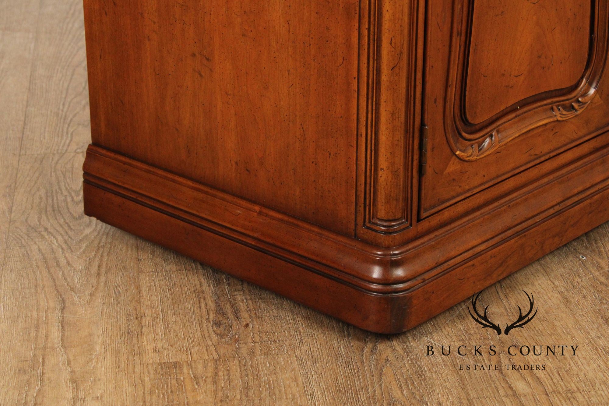 Henredon French Style Walnut Buffet Sideboard