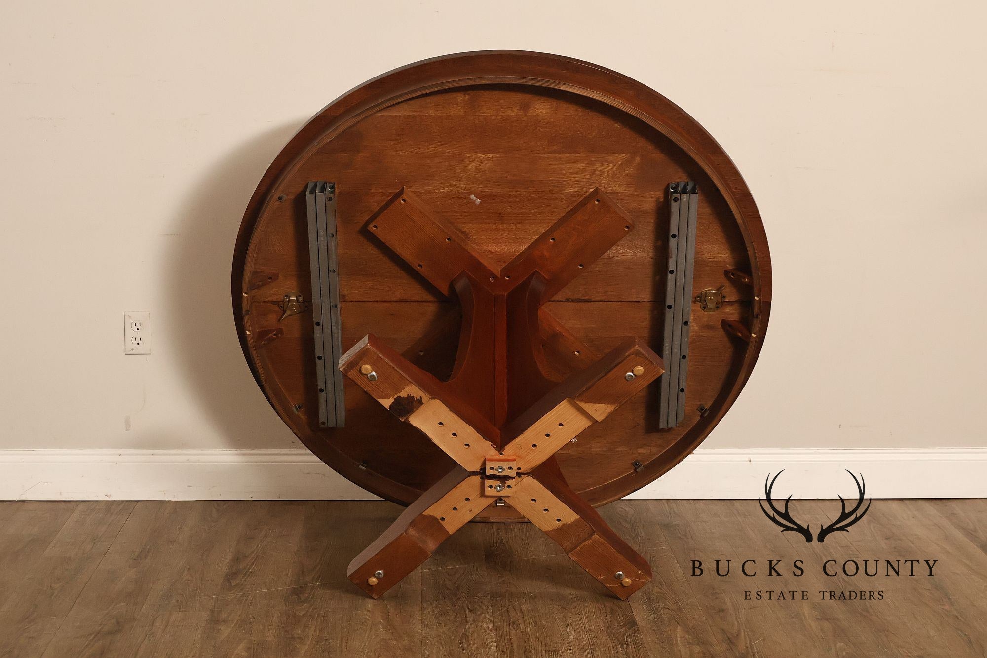 Stickley Mission Collection Round Oak Expandable Dining Table