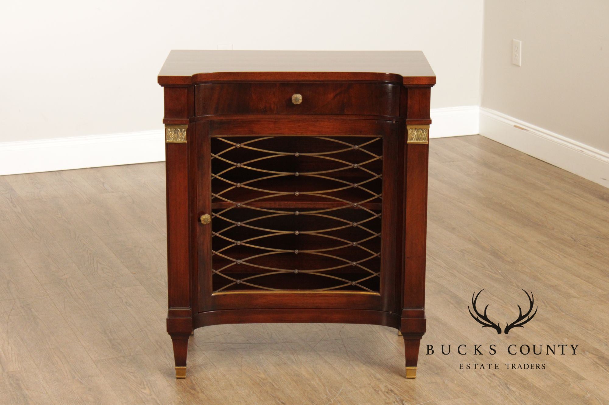 Regency Style Quality Vintage Pair of Mahogany Nightstands With Brass Accents