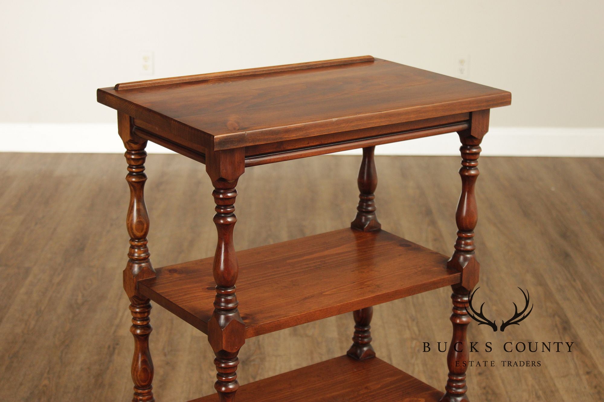 English Traditional Style Pine Bookcase Etagere Lectern