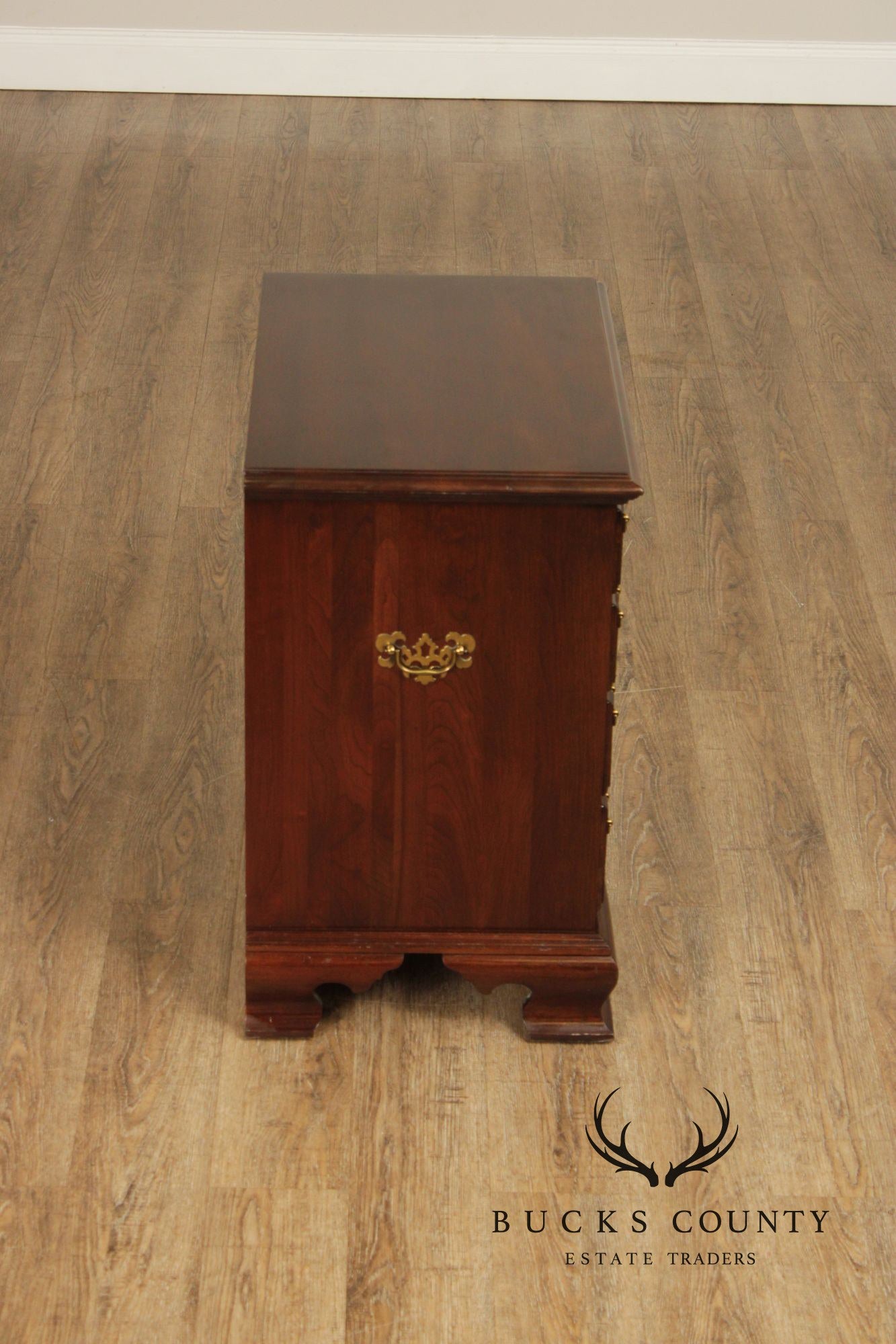Ethan Allen 'Georgian Court' Pair of Cherry Nightstand Chests