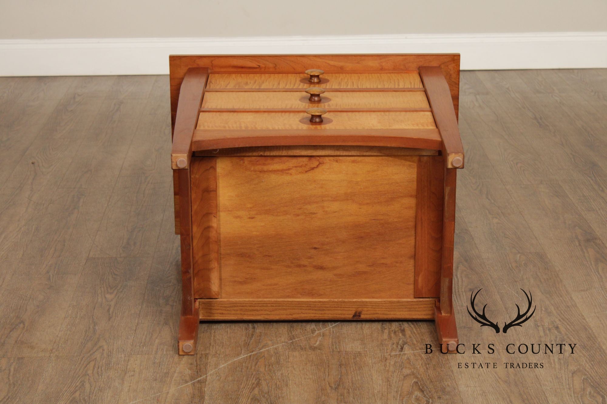 Stickley Mission Collection Pair of Harvey Ellis Three Drawer Cherry Nightstands