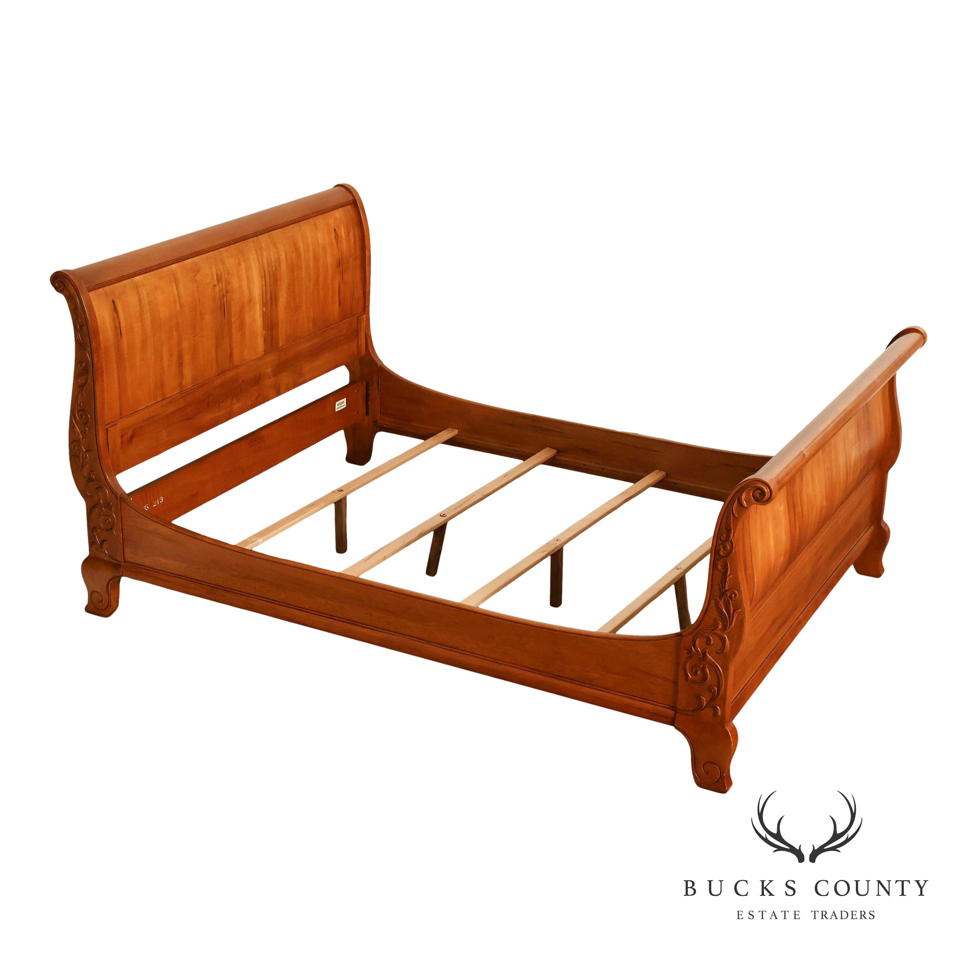Ethan Allen 'Legacy' French Country Style Queen Sleigh Bedframe