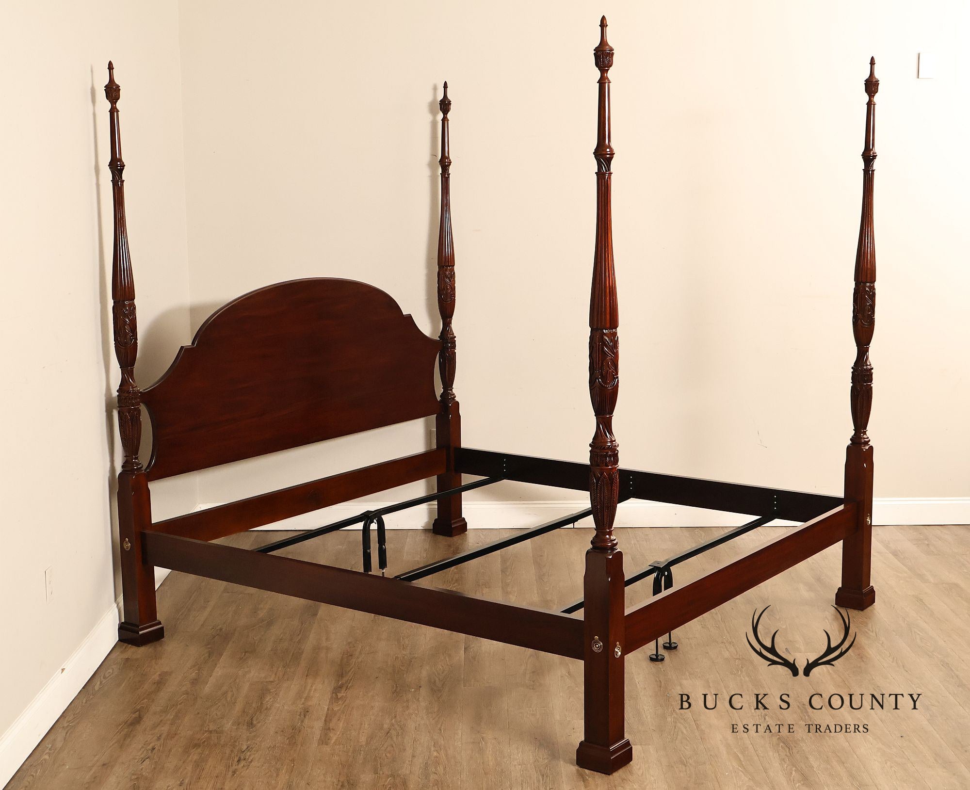 Henkel Harris Mahogany King Four Poster Bed Style 151