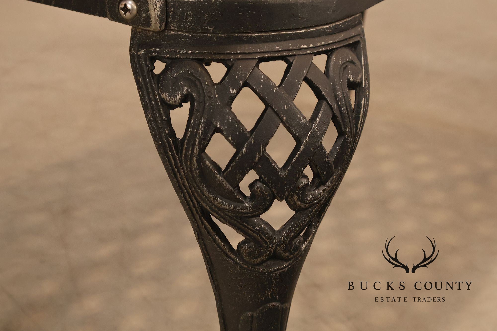 Cast Aluminum Garden Bench With Ornate Lattice Back
