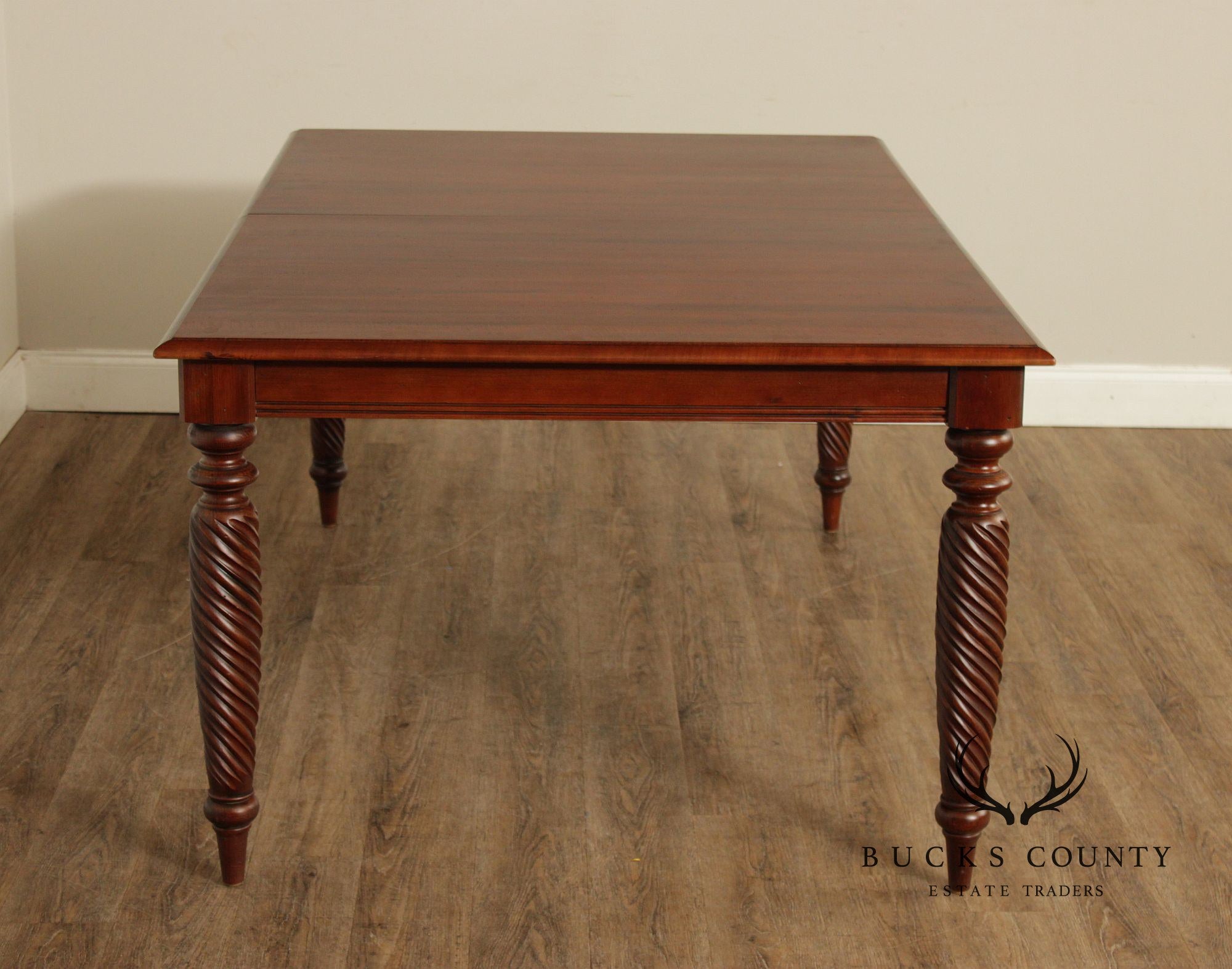 Ethan Allen 'British Classics' Extendable Dining Table