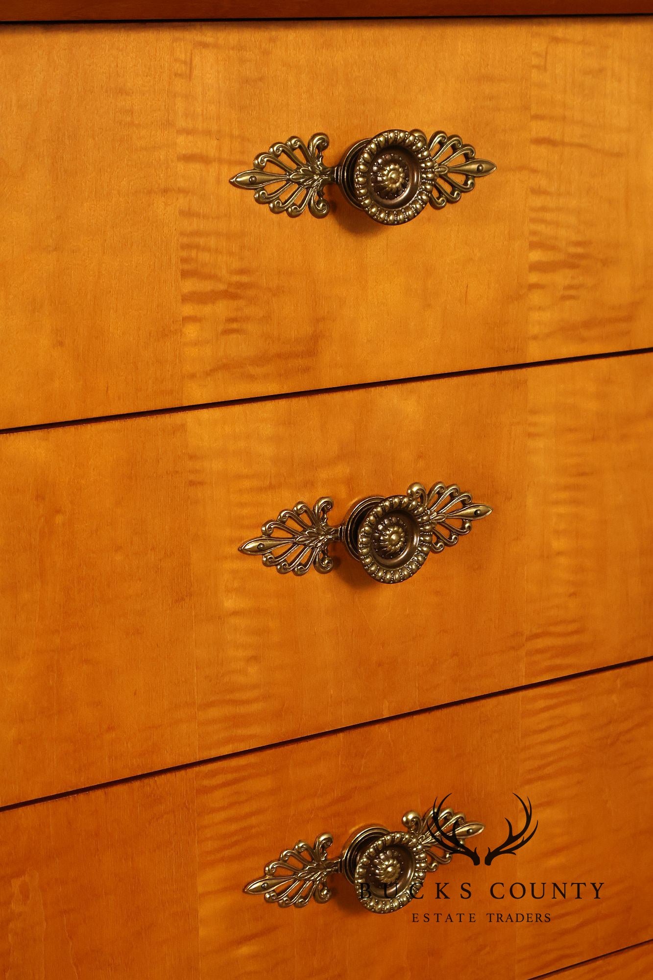 Thomasville Grand Classics Collection Empire Style Lingerie Chest