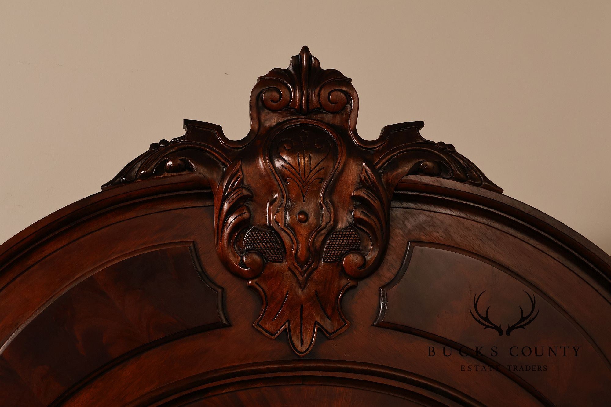 Henredon Carlyle Mahogany Victorian Style High Back King Bed