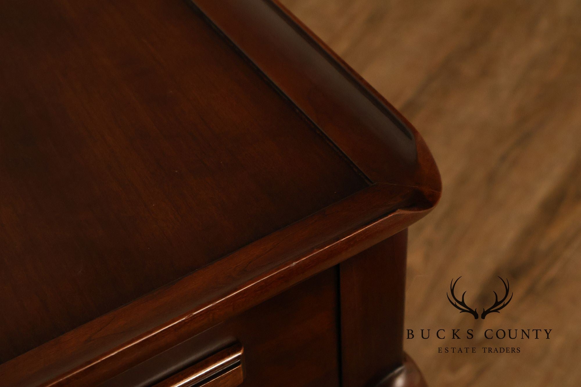 Statton Queen Anne Style Cherry Tea Table