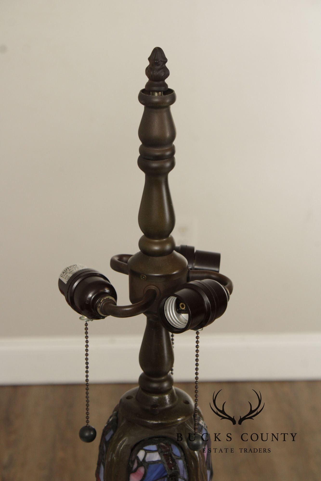 Tiffany Style Art Glass Table Lamp