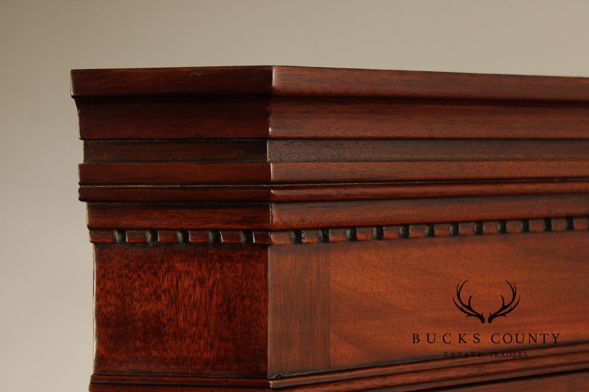 Craftique Chippendale Style Mahogany Corner Cabinet