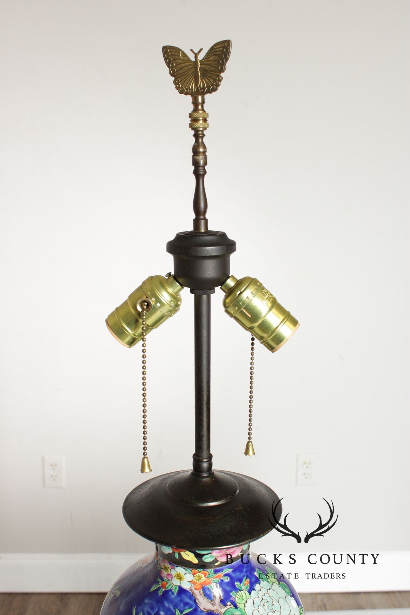 Asian Style Vintage Glazed Porcelain Table Lamp