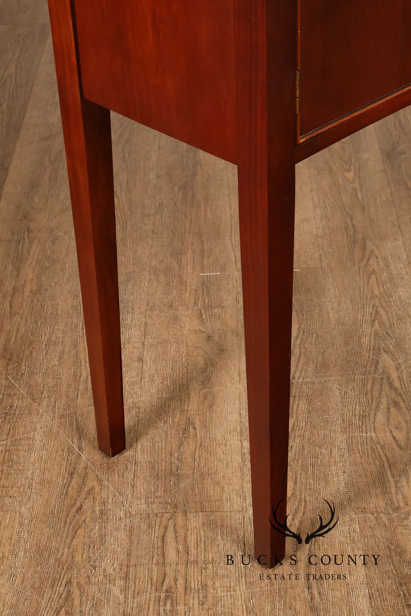 Hitchcock Furniture Hepplewhite Style Mahogany Sideboard