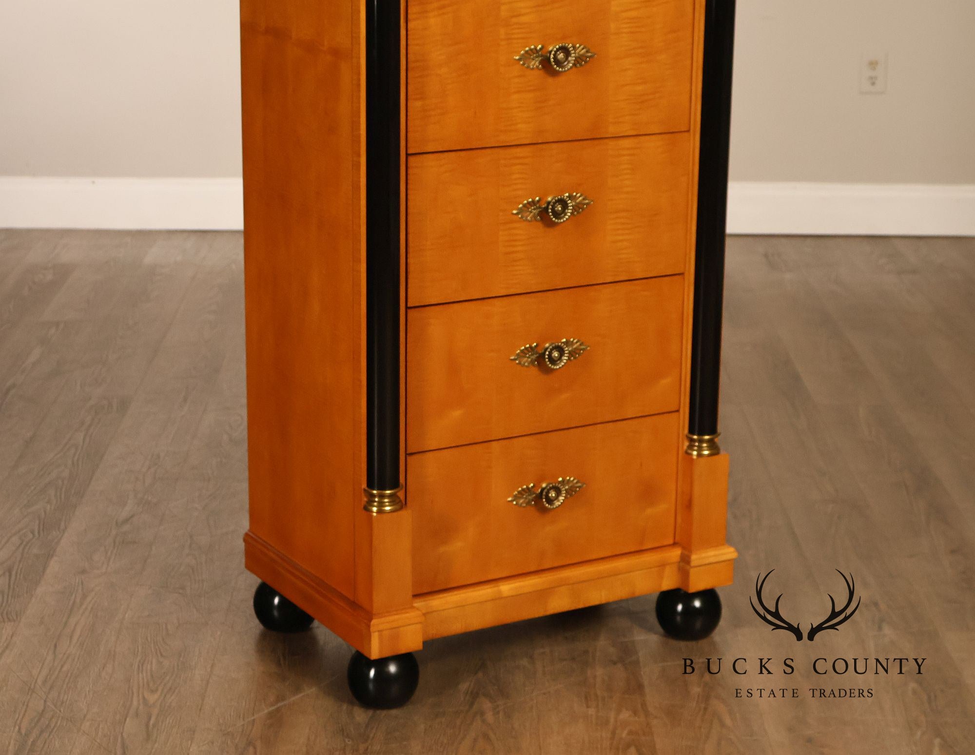 Thomasville Grand Classics Collection Empire Style Lingerie Chest