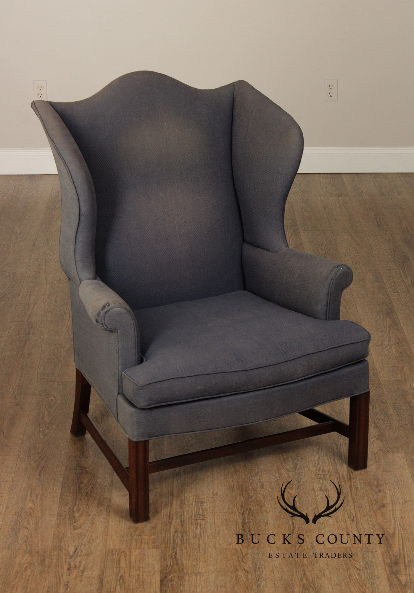 Kittinger Williamsburg Adaptation Chippendale Style Mahogany Wing Chair