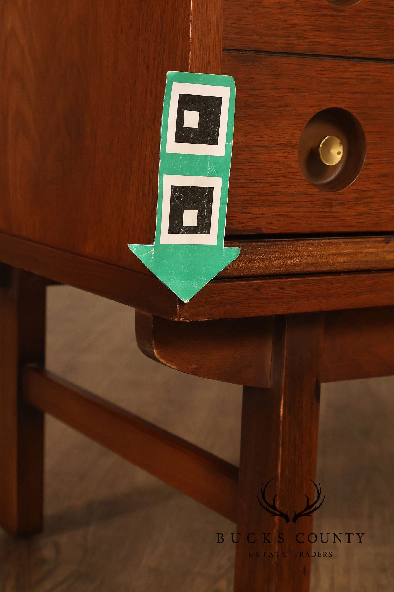 Mid Century Modern Walnut Chest of Drawers