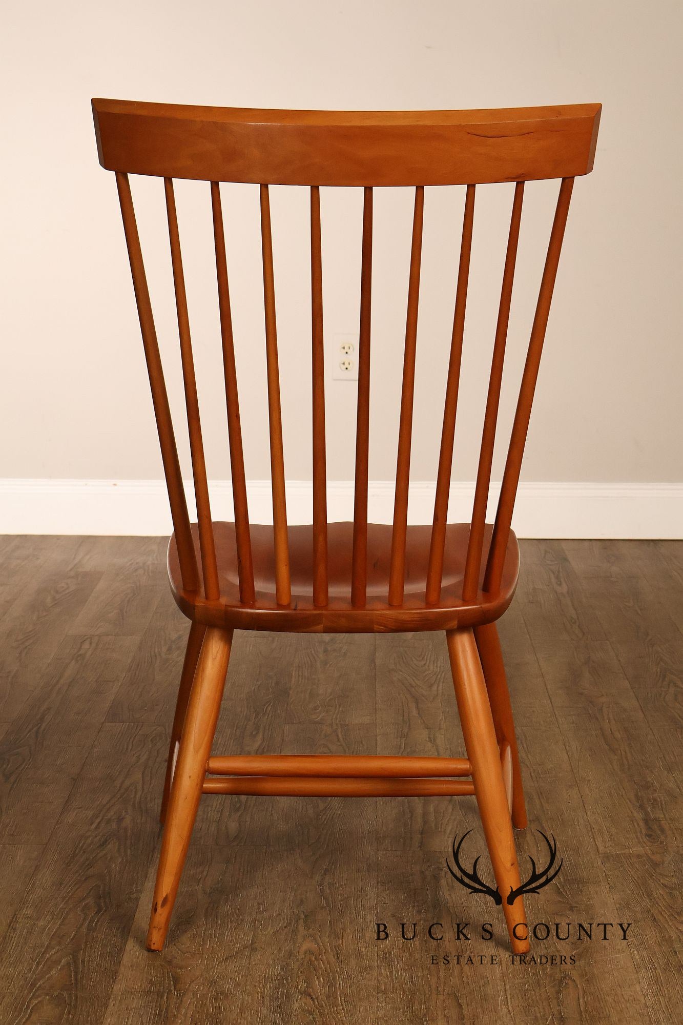 Pompanoosuc Mills Set Of Four Windsor Style Cherry Dining Chairs