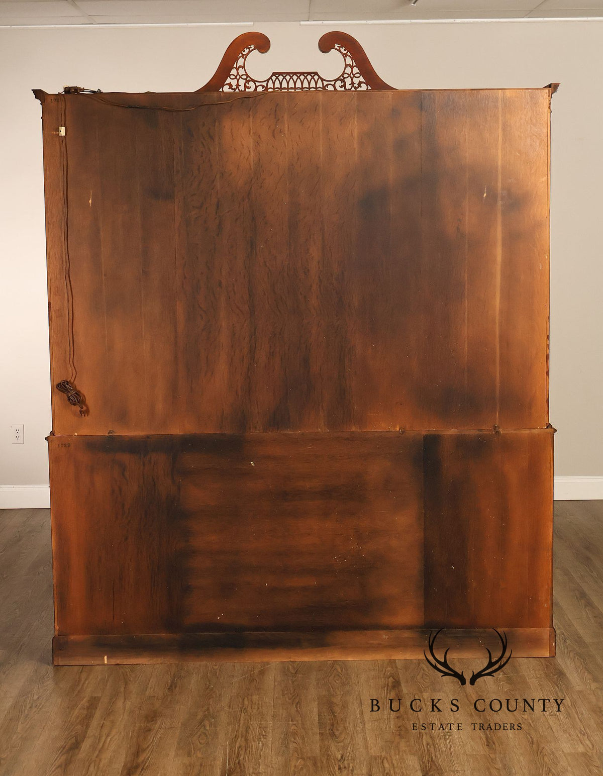 Baker Furniture Georgian Style Vintage Mahogany Breakfront Bookcase