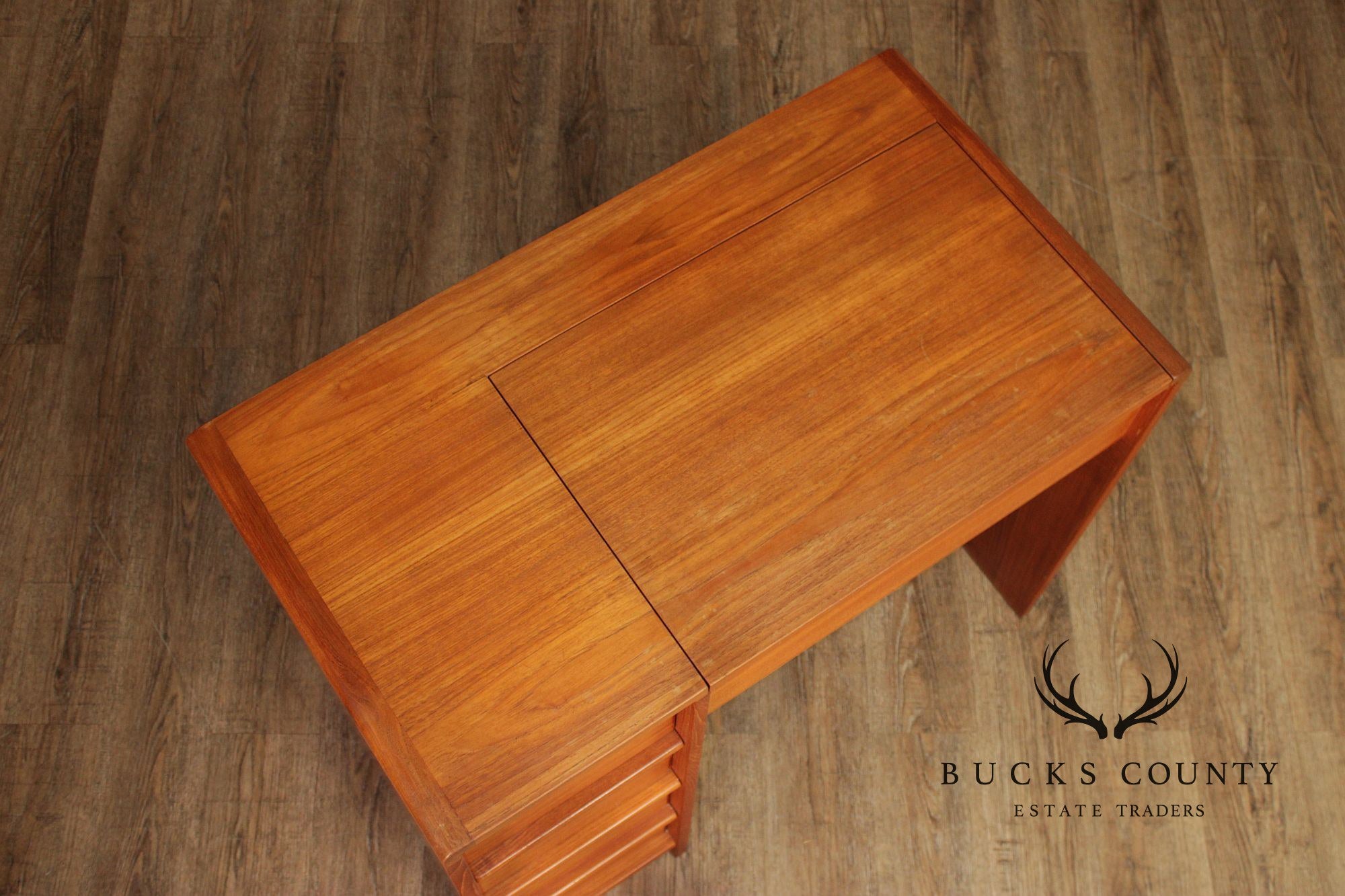 Schreiber’s Møbelfabrik Mid Century Danish Teak Vanity With Bench