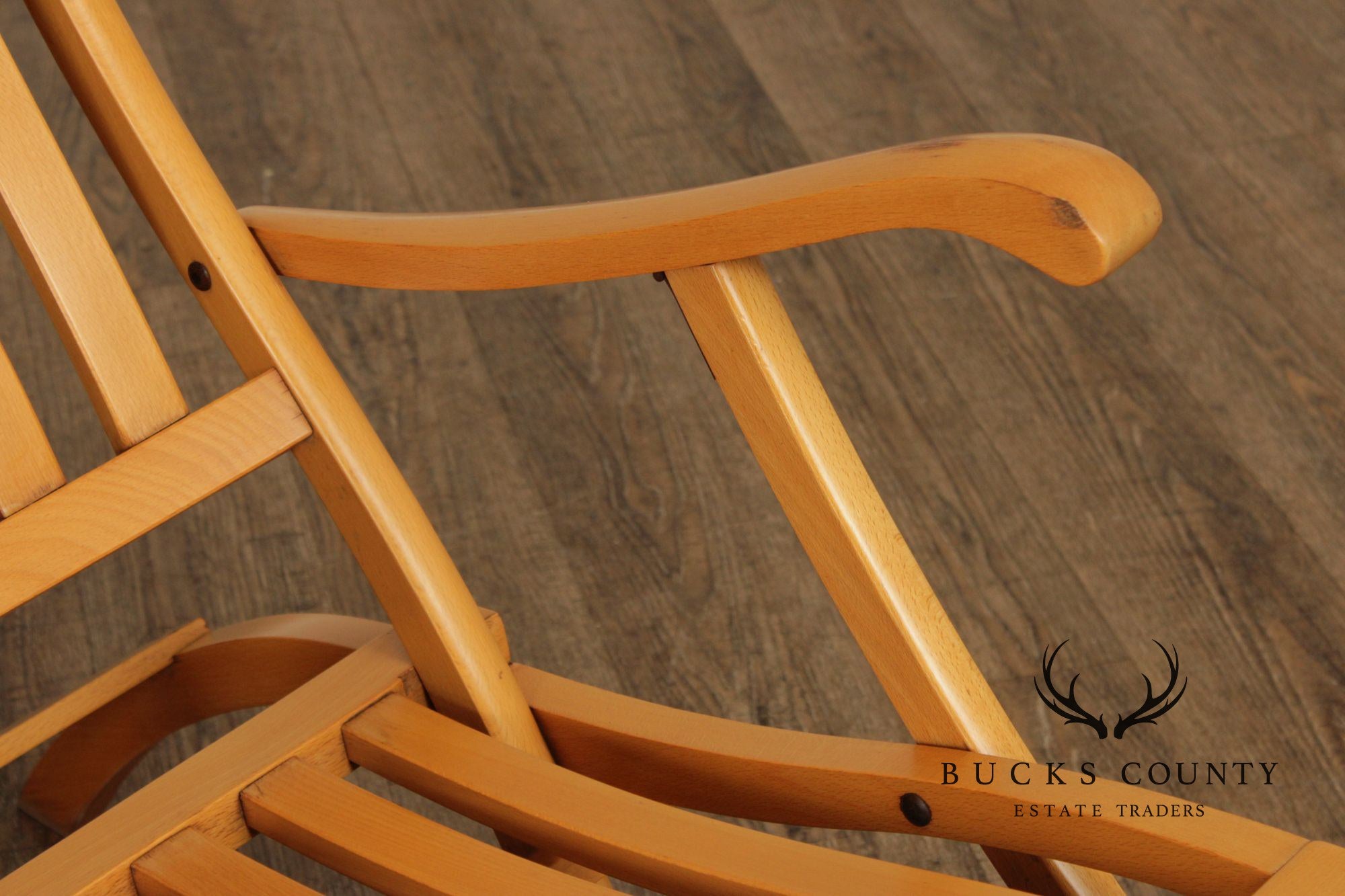 Vintage Campaign Style Pair of Maple Folding Cruise Ship Steamer Lounge Chairs