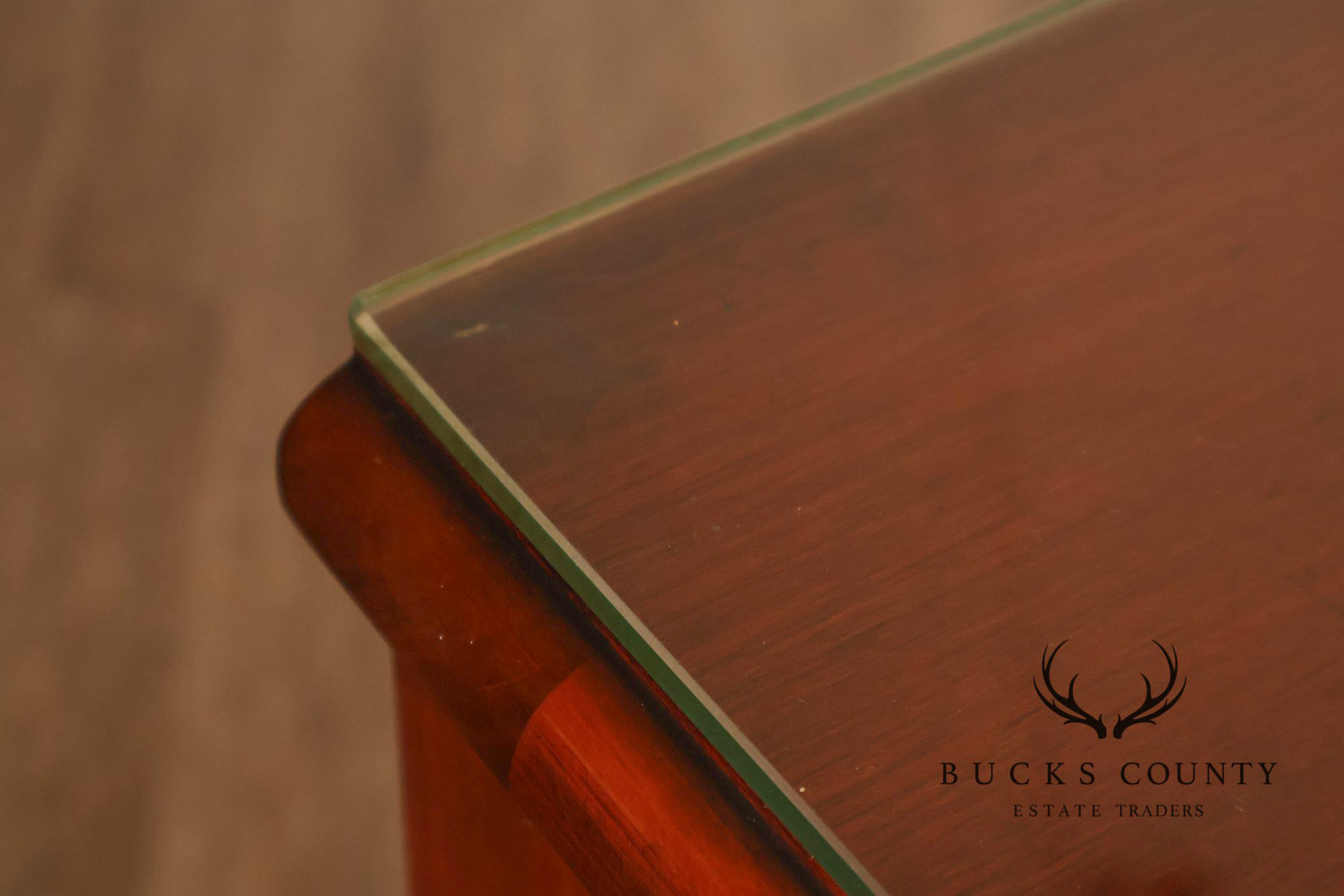 1940;s French Style Flame Mahogany Serpentine Chest-On-Chest