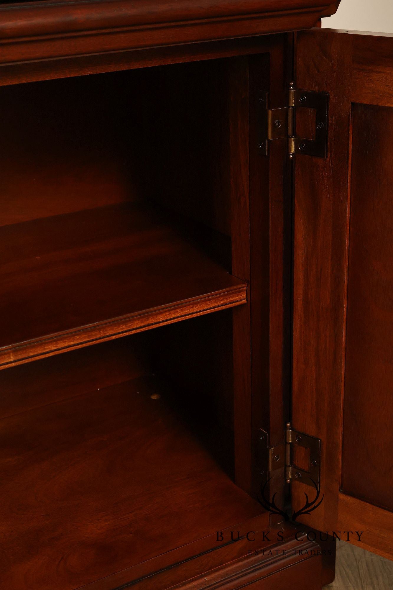 Ethan Allen Newport Collection Mahogany China Cabinet