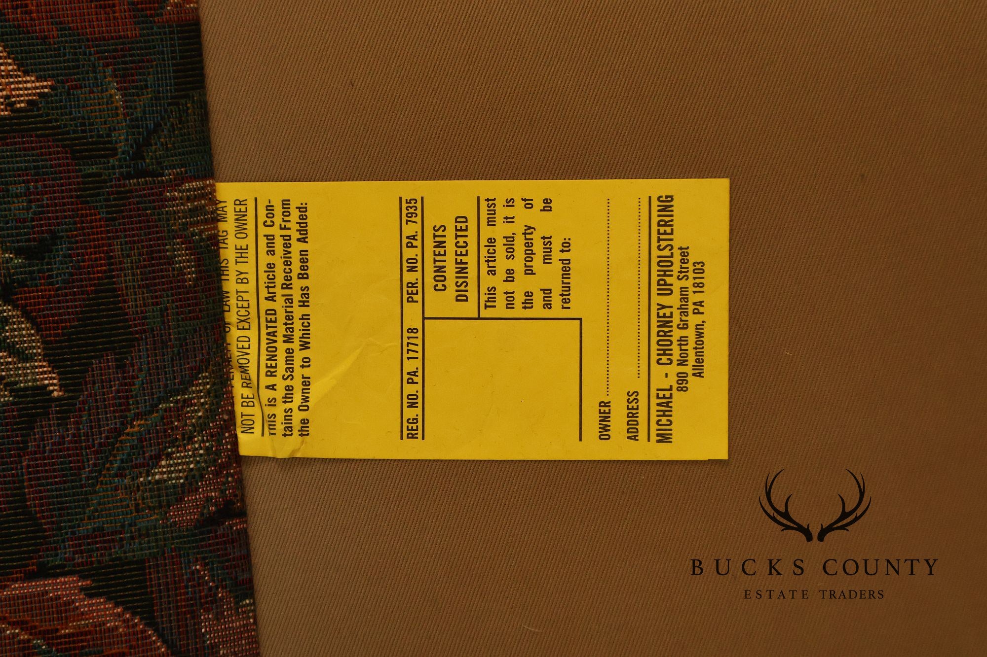 Traditional Upholstered Loveseat With Floral Fabric