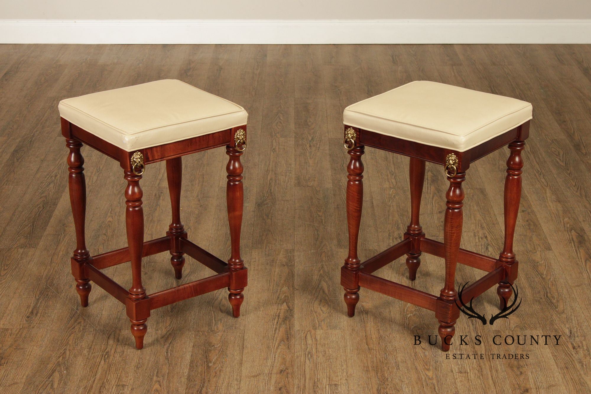 Pulaski Furniture Brass Top Lion Head Bar With Two Stools