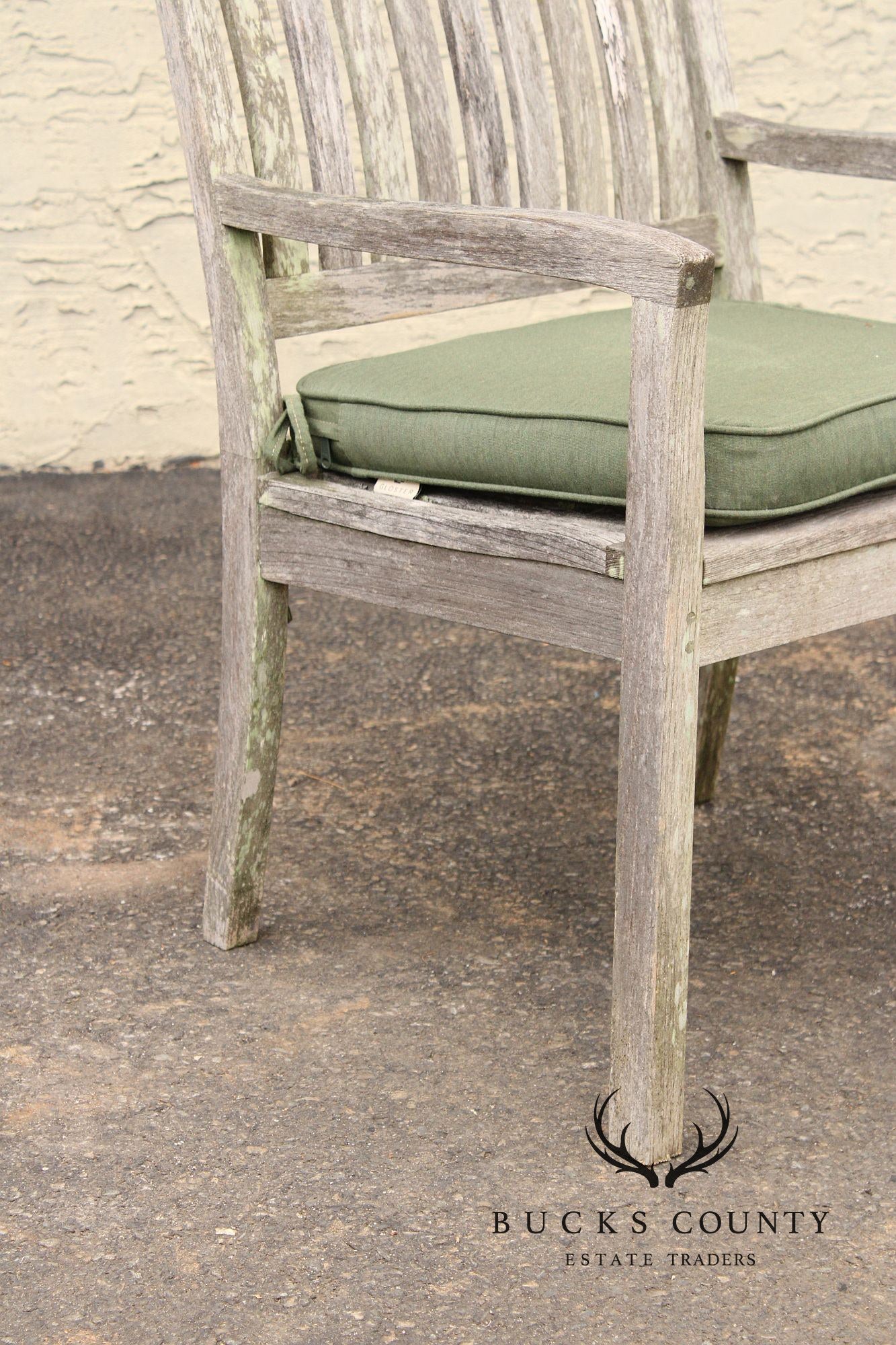 Gloster Teak Outdoor Patio Dining Table With Four Chairs