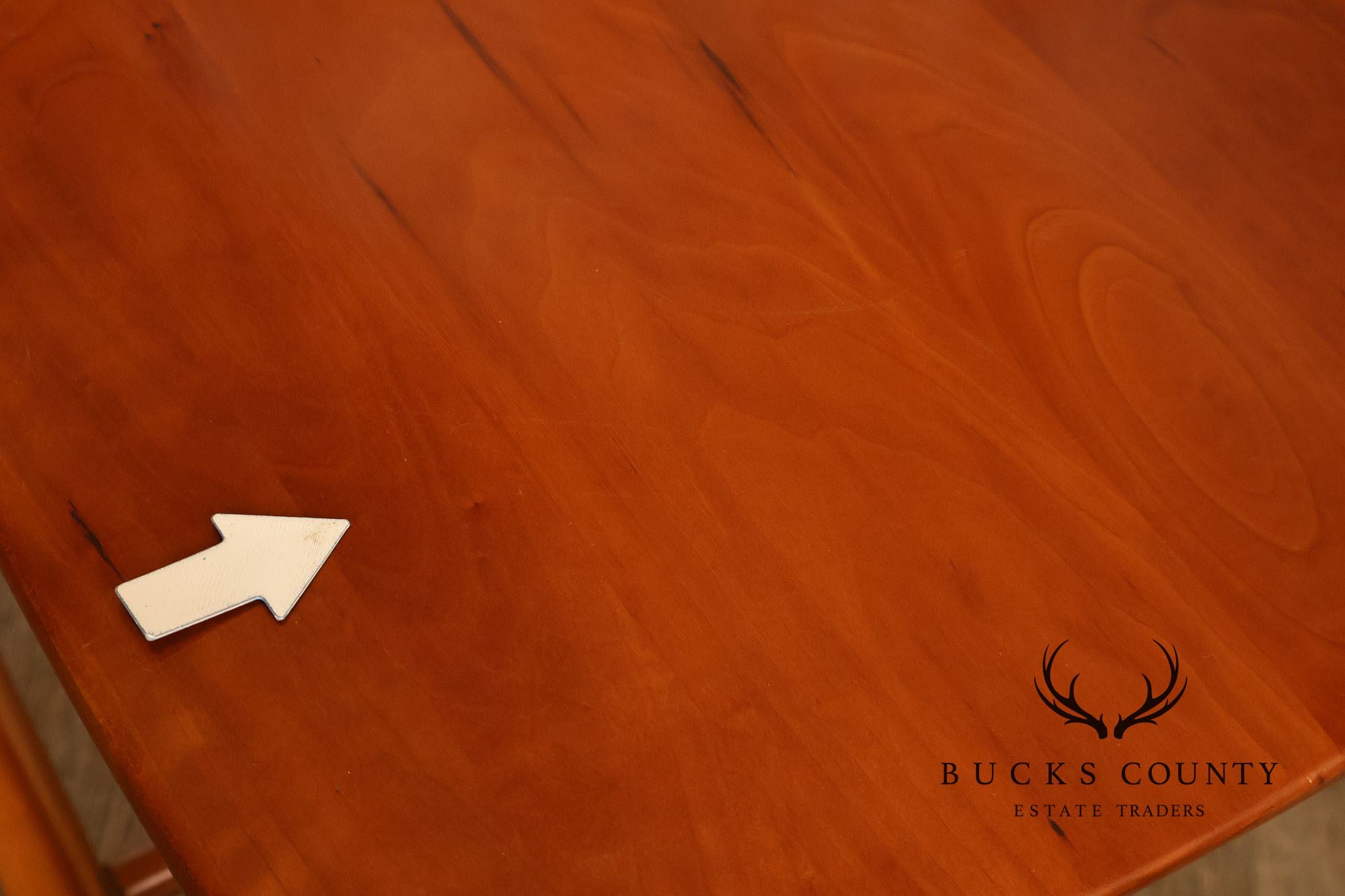 Pompanoosuc Mills Set Of Four Windsor Style Cherry Dining Chairs