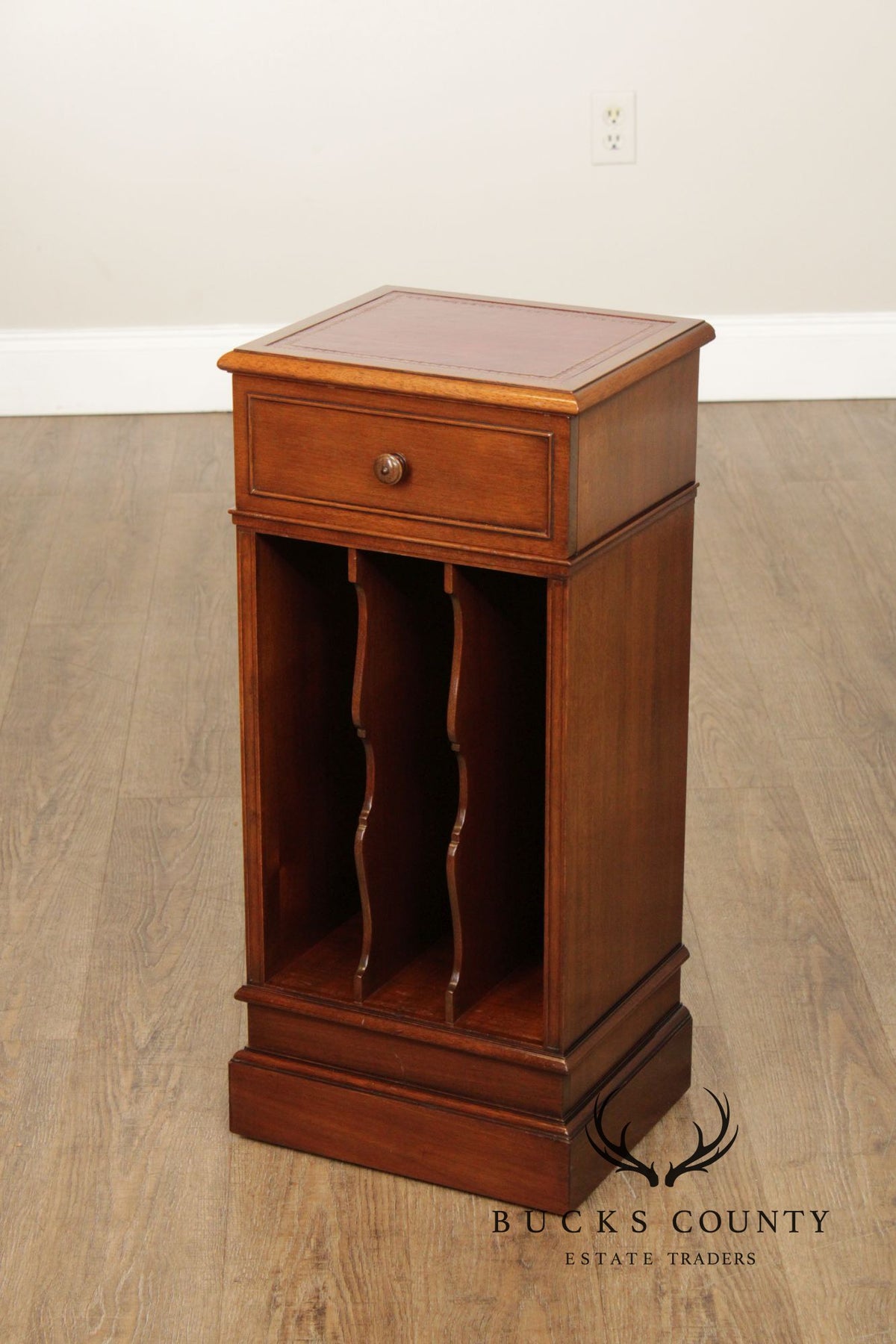 Traditional Style Small Mahogany Ledger Cabinet With Vertical Slots And Single Drawer