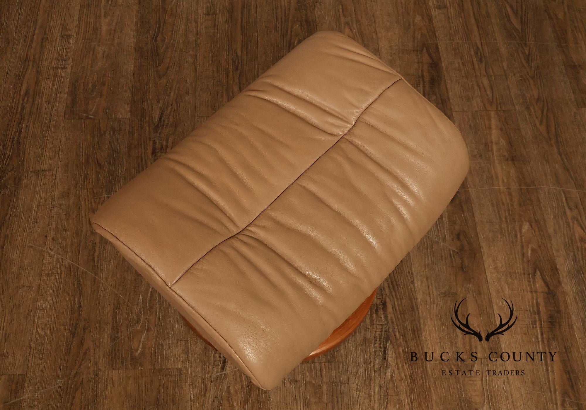 Ekornes Stressless Modern Leather Recliner And Ottoman